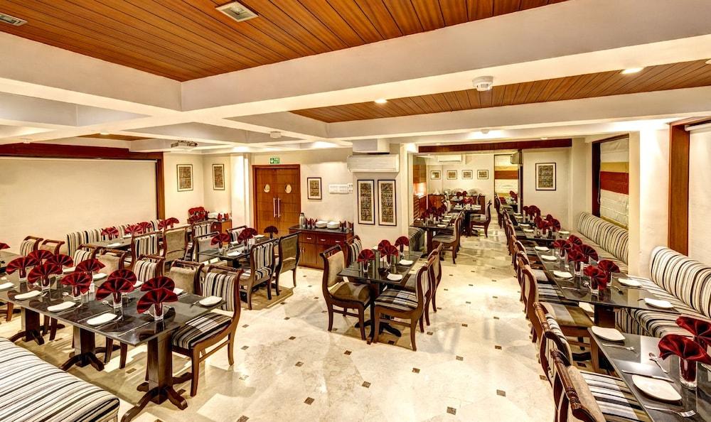 Hotel Casa Fortuna كولكاتا المظهر الخارجي الصورة